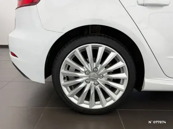AUDI A3 SPORTBACK IV - voiture d'occasion - Photo 19
