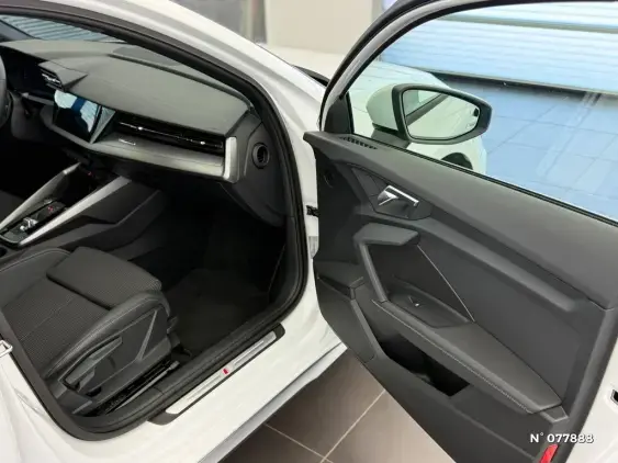 AUDI A3 SPORTBACK IV - voiture d'occasion - Photo 15