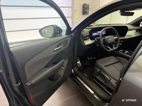 AUDI Q3 HYBRIDE - voiture d'occasion - Photo 14