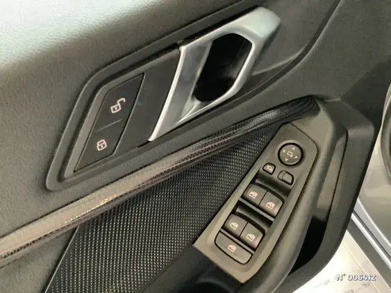 BMW SERIE 1 F40 - voiture d'occasion - Photo 26