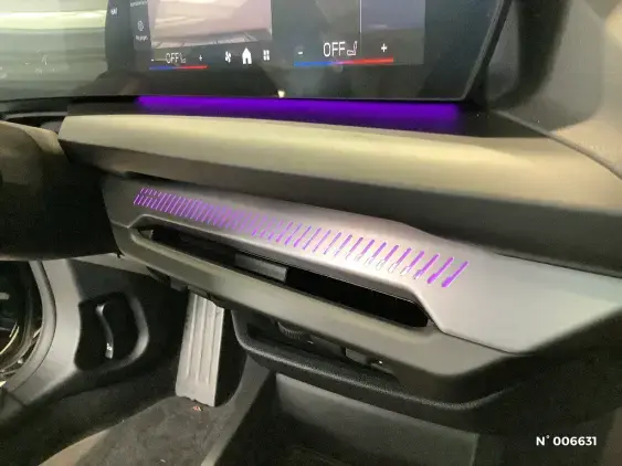 BMW SERIE 1 F40 - voiture d'occasion - Photo 30