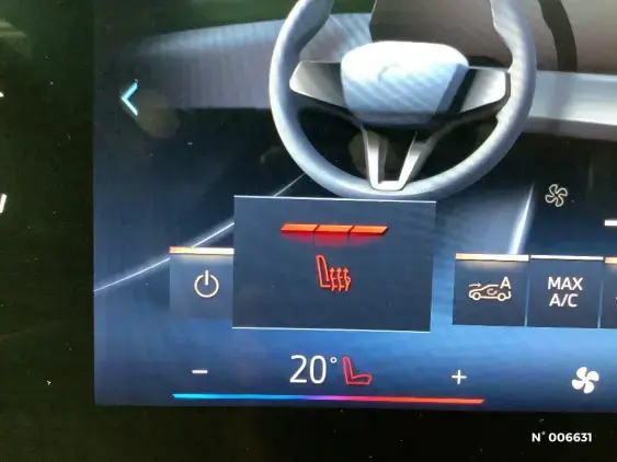 BMW SERIE 1 F40 - voiture d'occasion - Photo 31