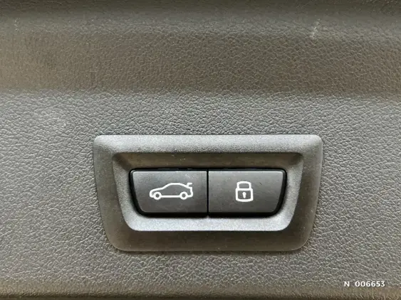 BMW SERIE 1 F70 - voiture d'occasion - Photo 26