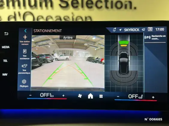 BMW SERIE 1 F70 - voiture d'occasion - Photo 14