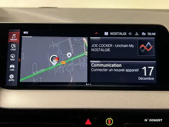 BMW SERIE 1 F40 - voiture d'occasion - Photo 12