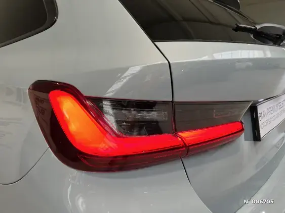 BMW SERIE 3 TOURING VII - voiture d'occasion - Photo 28