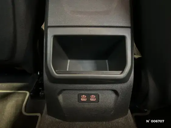 BMW SERIE 1 F40 - voiture d'occasion - Photo 27