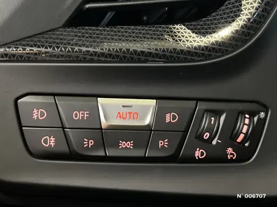 BMW SERIE 1 F40 - voiture d'occasion - Photo 31