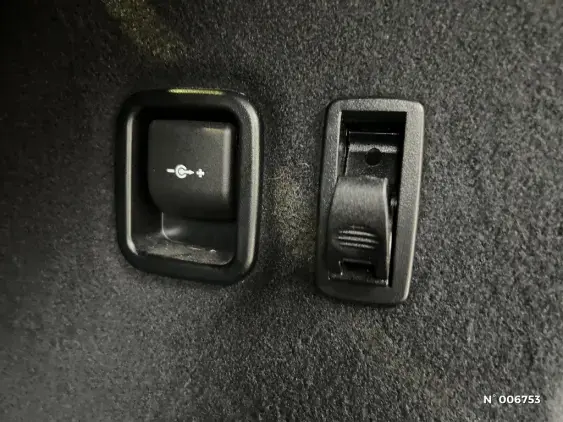 BMW X3 III - voiture d'occasion - Photo 28