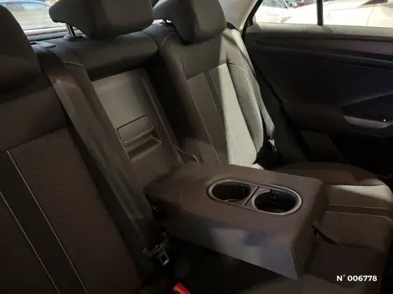 VOLKSWAGEN T-ROC - voiture d'occasion - Photo 28