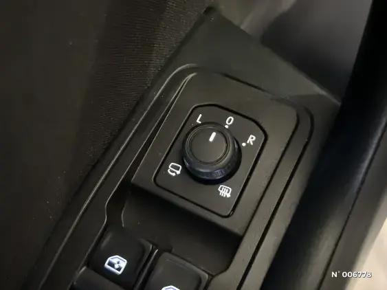 VOLKSWAGEN T-ROC - voiture d'occasion - Photo 29