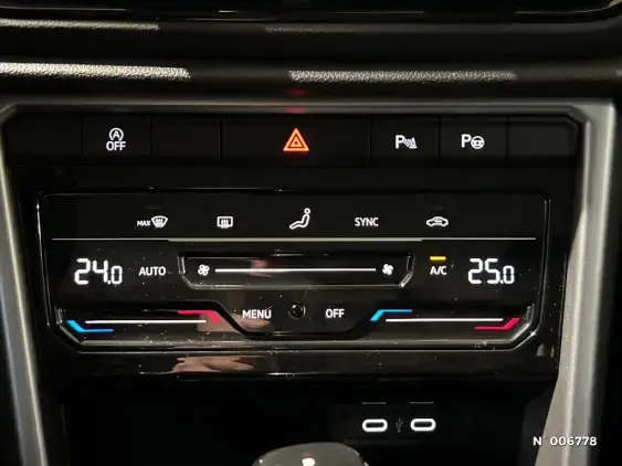 VOLKSWAGEN T-ROC - voiture d'occasion - Photo 31