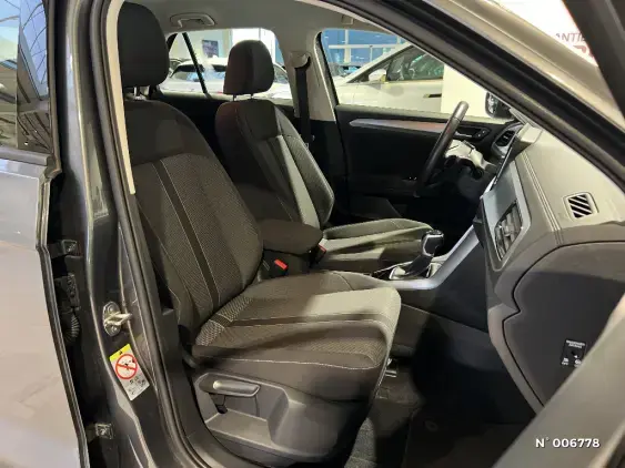 VOLKSWAGEN T-ROC - voiture d'occasion - Photo 10