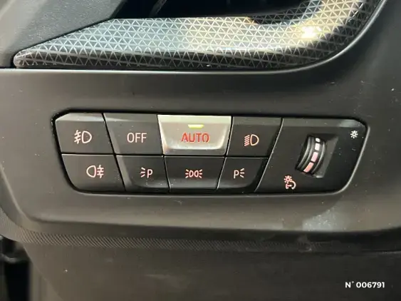 BMW SERIE 1 F40 - voiture d'occasion - Photo 30