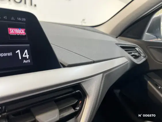 BMW SERIE 1 F40 - voiture d'occasion - Photo 33