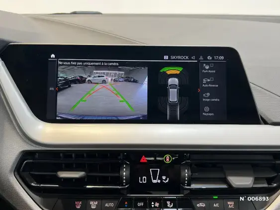 BMW SERIE 1 F40 - voiture d'occasion - Photo 14