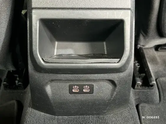 BMW SERIE 1 F40 - voiture d'occasion - Photo 28