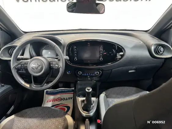 TOYOTA AYGO X - voiture d'occasion - Photo 9