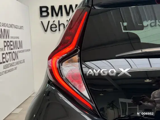 TOYOTA AYGO X - voiture d'occasion - Photo 26