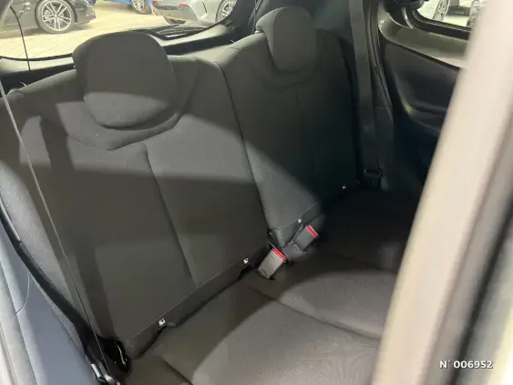 TOYOTA AYGO X - voiture d'occasion - Photo 11
