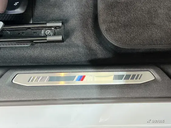 BMW SERIE 1 F70 - voiture d'occasion - Photo 32