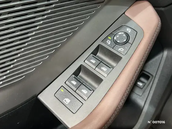 BMW SERIE 1 F70 - voiture d'occasion - Photo 33