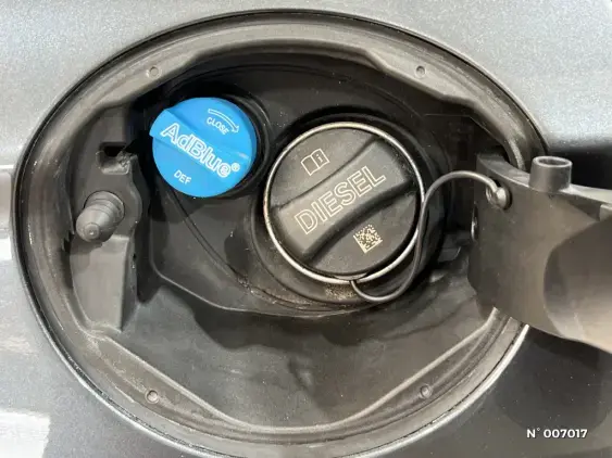 BMW SERIE 1 F20 LCI2 - voiture d'occasion - Photo 26