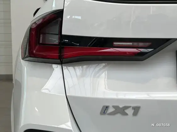 BMW iX1 U11 - voiture d'occasion - Photo 25