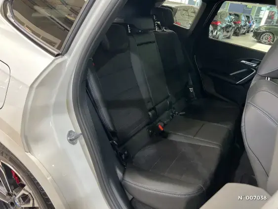 BMW iX1 U11 - voiture d'occasion - Photo 11