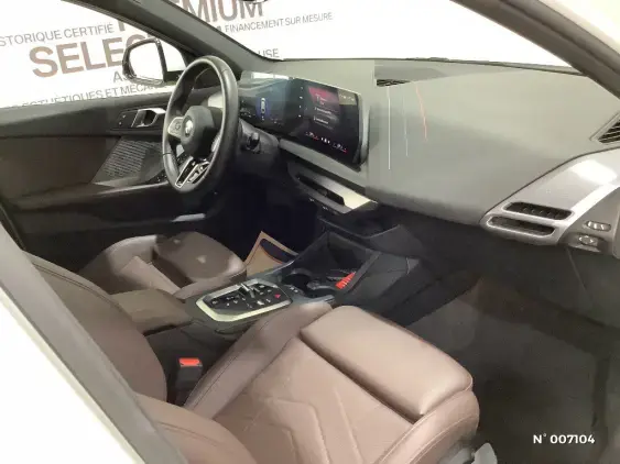 BMW SERIE 1 F70 - voiture d'occasion - Photo 10