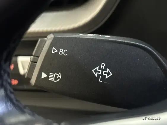 BMW SERIE 1 F40 - voiture d'occasion - Photo 24