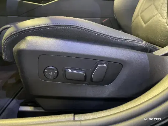 BMW SERIE 5 BERLINE G60 - voiture d'occasion - Photo 25