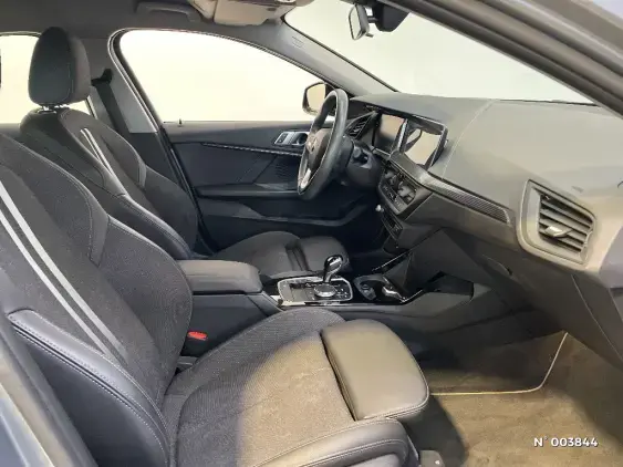 BMW SERIE 1 F40 - voiture d'occasion - Photo 10