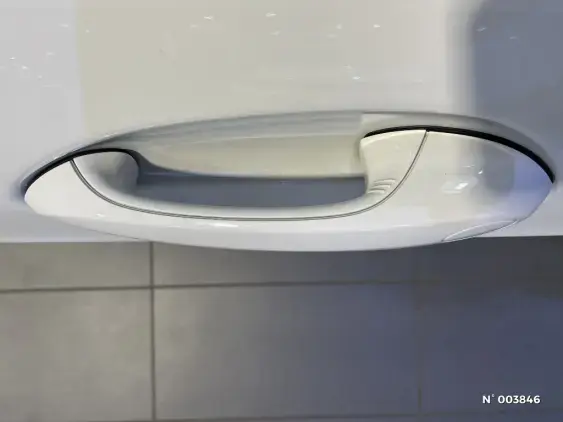 BMW SERIE 1 F70 - voiture d'occasion - Photo 27