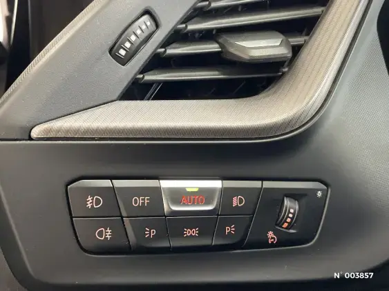 BMW SERIE 1 F40 - voiture d'occasion - Photo 15