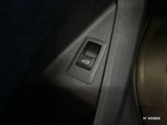 BMW SERIE 1 F70 - voiture d'occasion - Photo 15