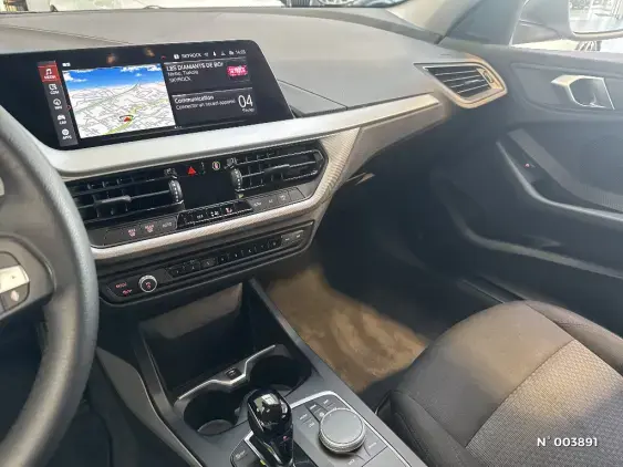 BMW SERIE 1 F40 - voiture d'occasion - Photo 13