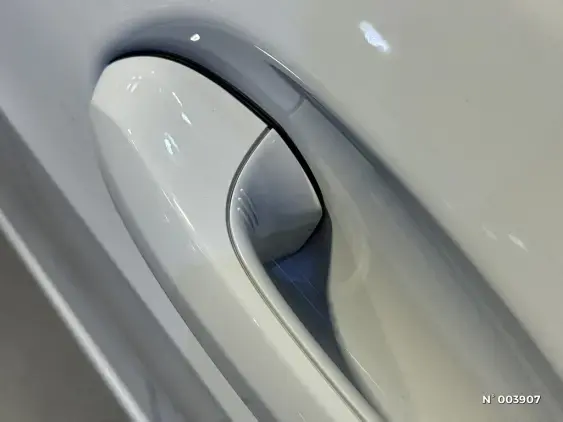 BMW SERIE 1 F70 - voiture d'occasion - Photo 24