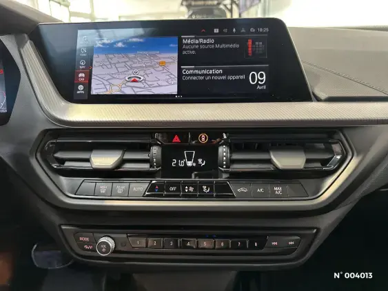 BMW SERIE 1 F40 - voiture d'occasion - Photo 13