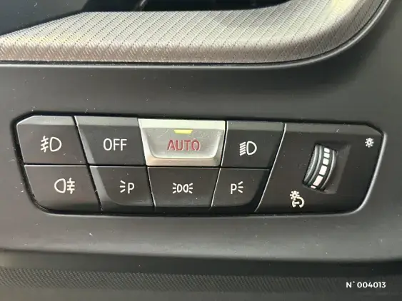 BMW SERIE 1 F40 - voiture d'occasion - Photo 15