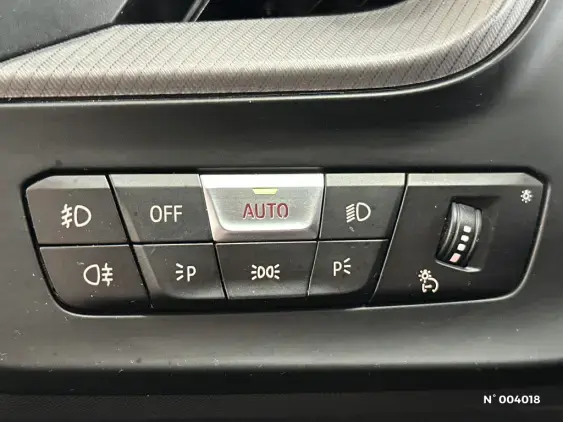 BMW SERIE 1 F40 - voiture d'occasion - Photo 15