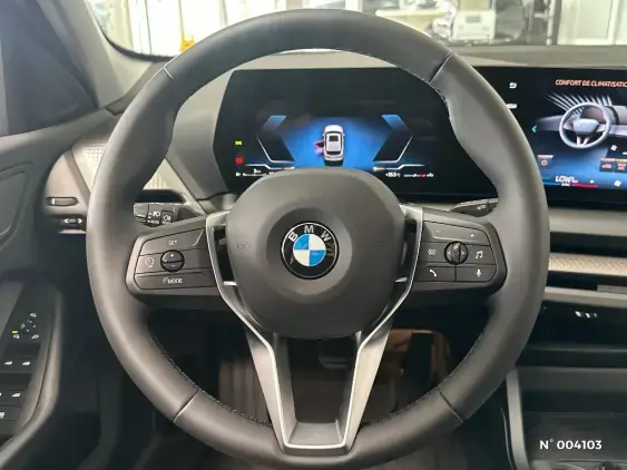 BMW SERIE 1 F70 - voiture d'occasion - Photo 23