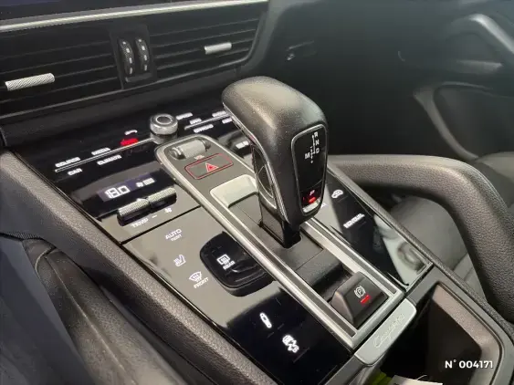 PORSCHE CAYENNE COUPE III - voiture d'occasion - Photo 31