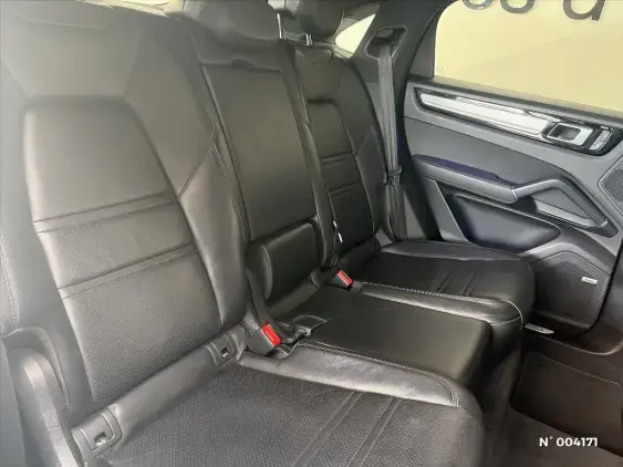 PORSCHE CAYENNE COUPE III - voiture d'occasion - Photo 11