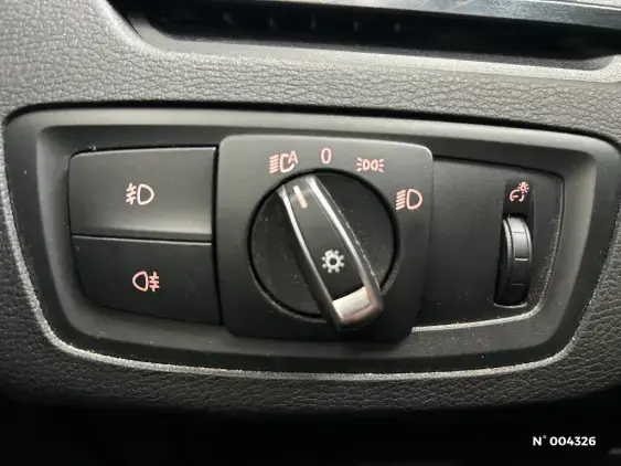 BMW X1 F48 - voiture d'occasion - Photo 24