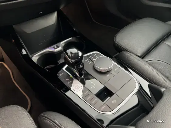 BMW SERIE 1 F40 - voiture d'occasion - Photo 11