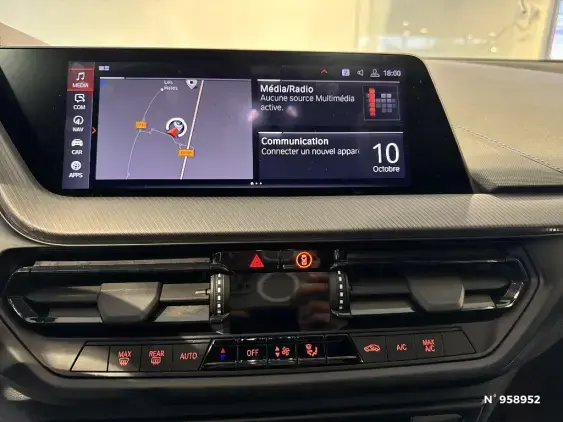 BMW SERIE 1 F40 - voiture d'occasion - Photo 16