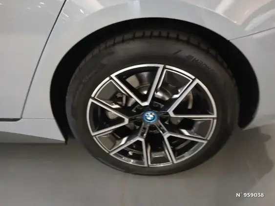 BMW i4 G26 - voiture d'occasion - Photo 19