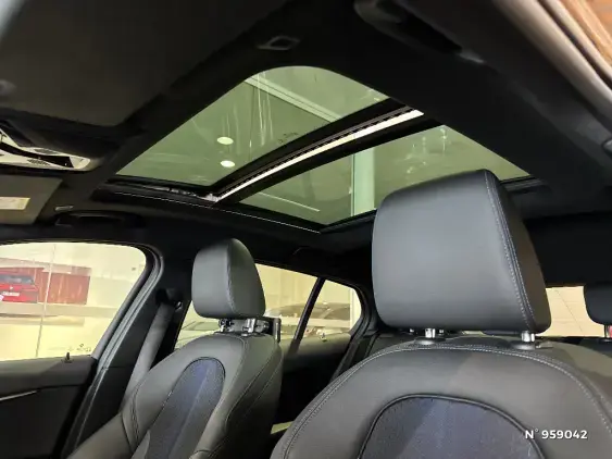 BMW SERIE 1 F40 - voiture d'occasion - Photo 7