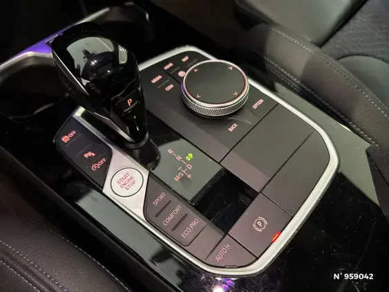 BMW SERIE 1 F40 - voiture d'occasion - Photo 19